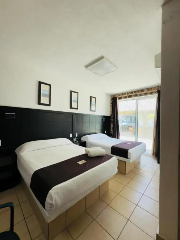 Hotel Stone 4